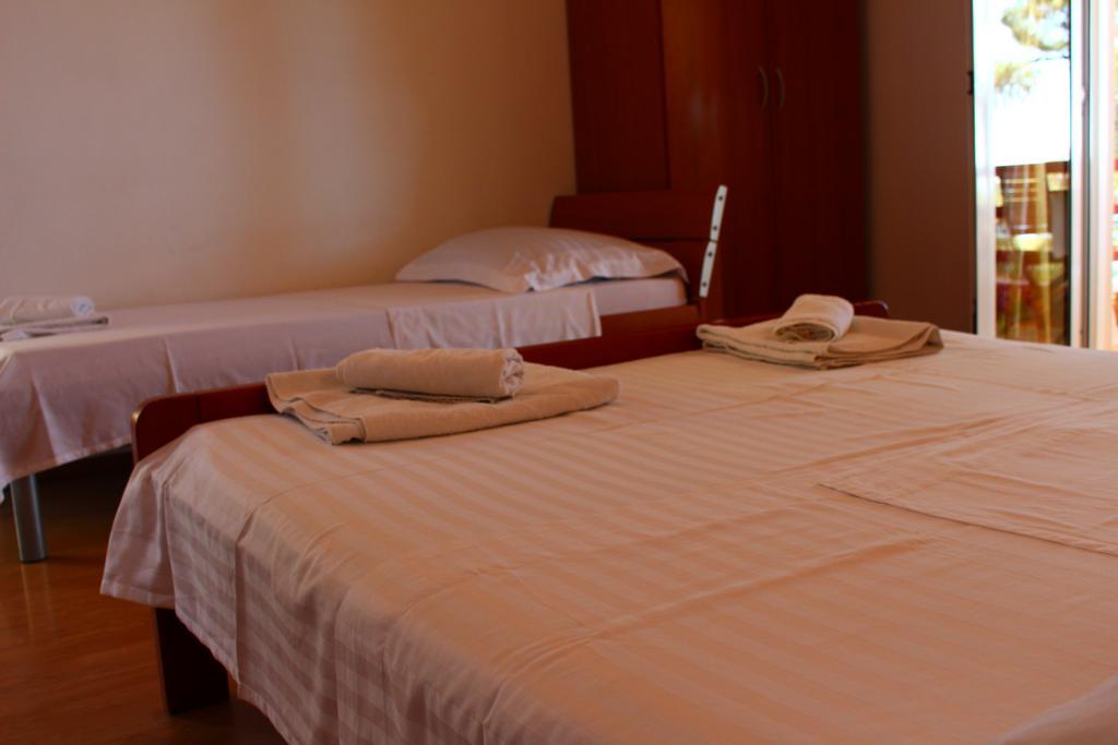 Guest house Tamaris Sveta Nedelja (Hvar)